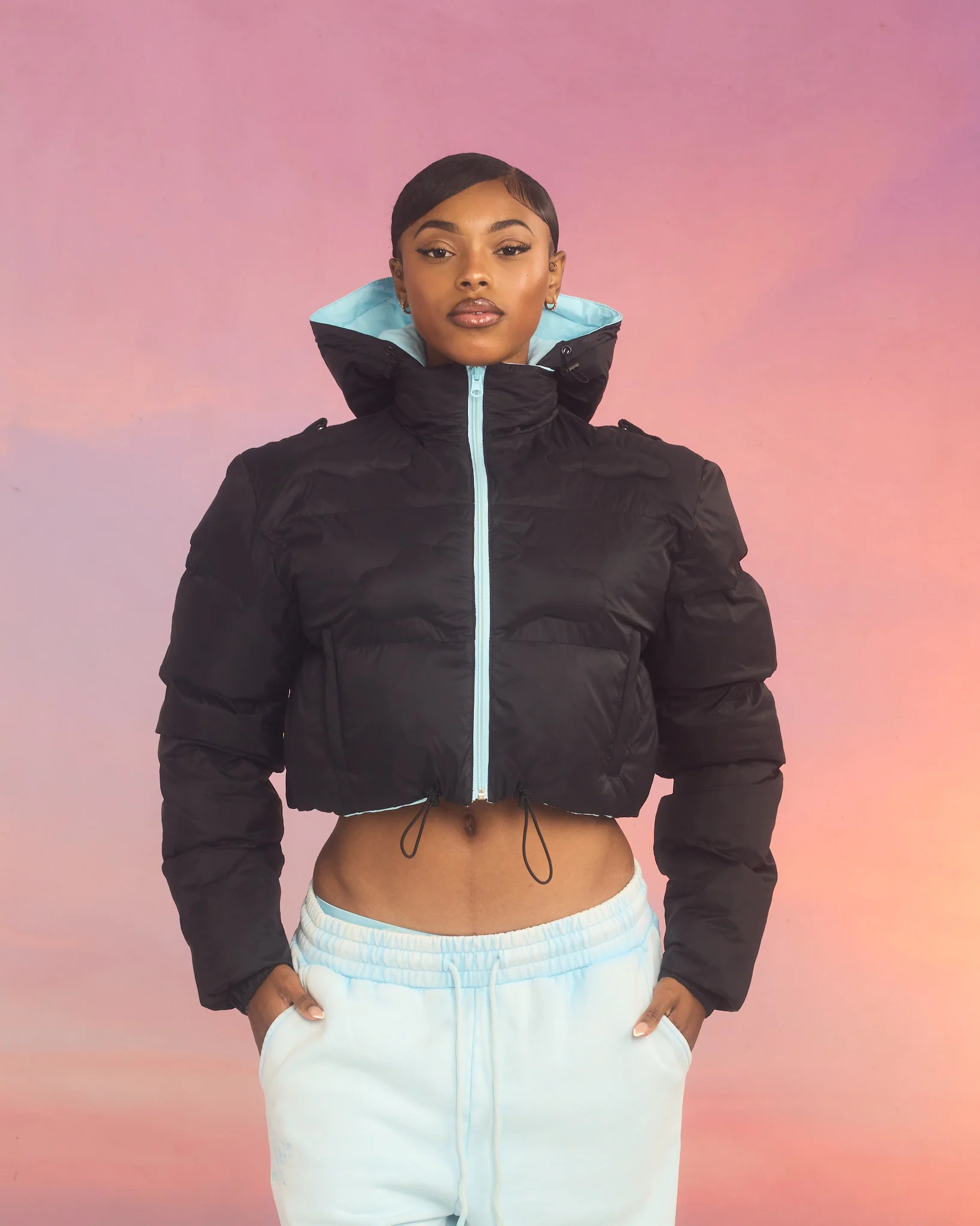 Reversible Cloud Cropped Puffer Jacket - Image 8